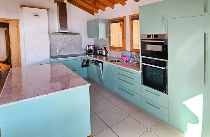 Valorisez votre cuisine pour être la pièce maîtresse de votre intérieur.